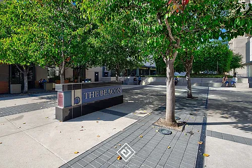 260 King St Photo 1