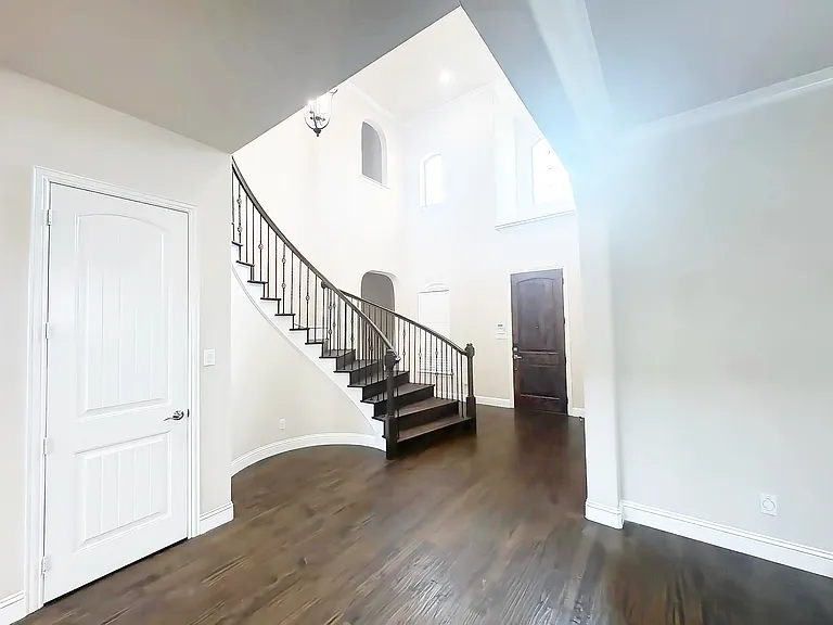 14803 Huffman Ln — Photo 6