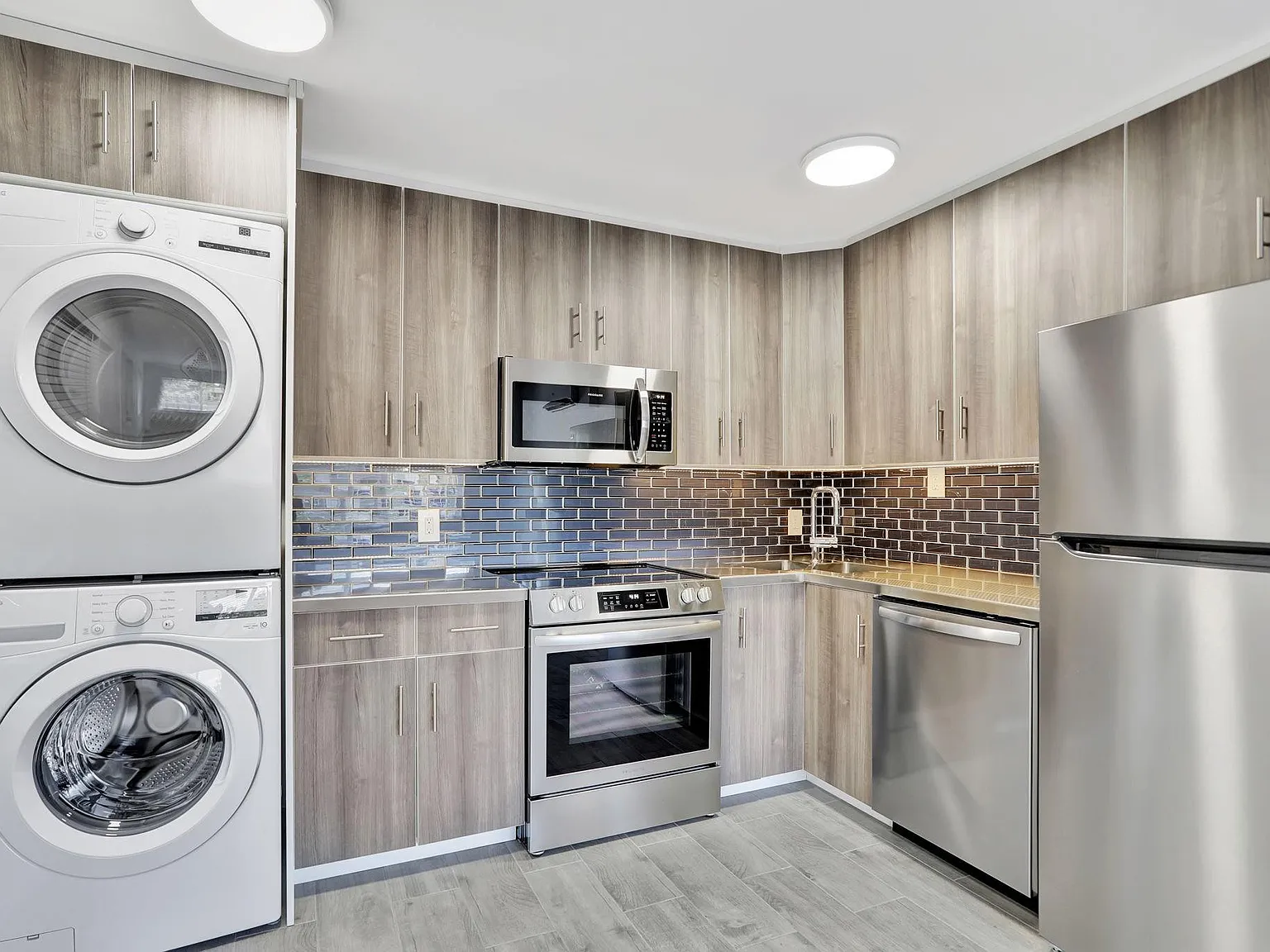 1 bed, 1.0 bath, 550 sqft, $1,950 — Photo 4