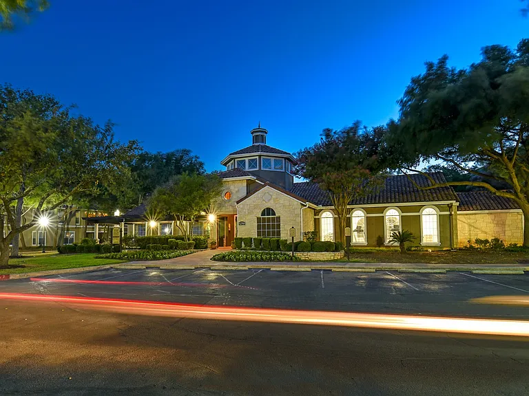 Indian Hollow Apartment Homes