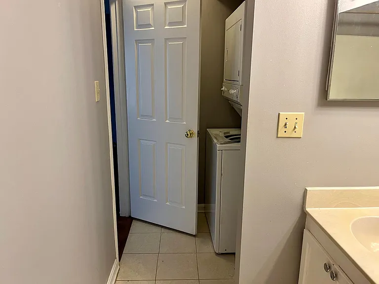 in unit washer-dryer, bathroom