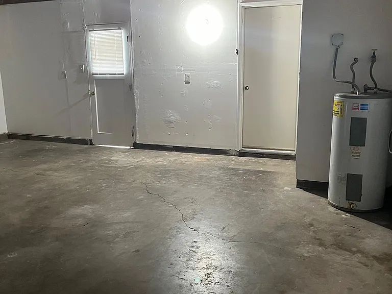 4009 Vosburg St — Photo 14