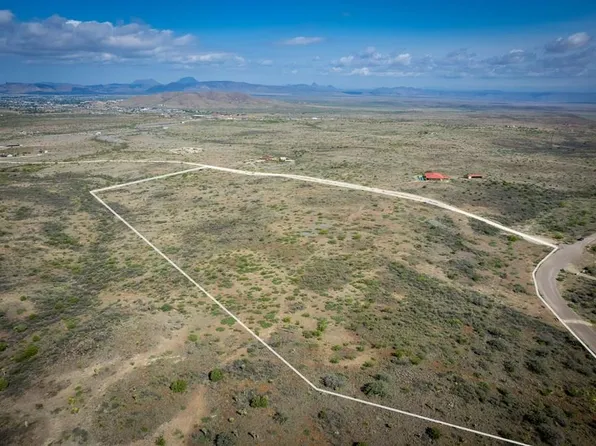 26 Antelope Dr, Alpine, TX 79830