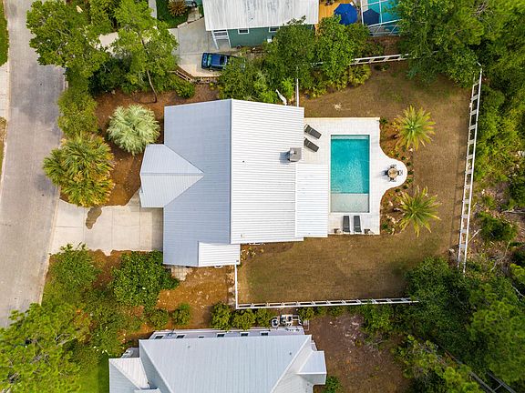 3rd image of 341 Wood Beach Dr