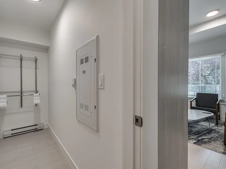1431 Haro St #101 — Photo 19
