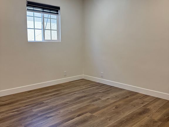 5th image of 10731 Stanford Ave #A