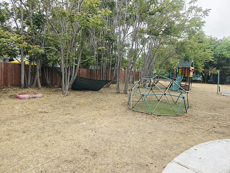 2121 Garfield Ave — Photo 28