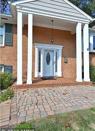 2nd image of 3626 Camelot Dr