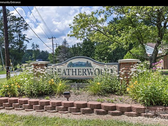 2nd image of 1999 Glenheath Dr