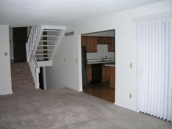5th image of 4732 Liberty St