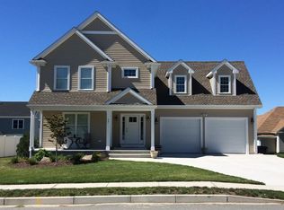 2 Cotton Candy Ln, Dartmouth, MA 02747