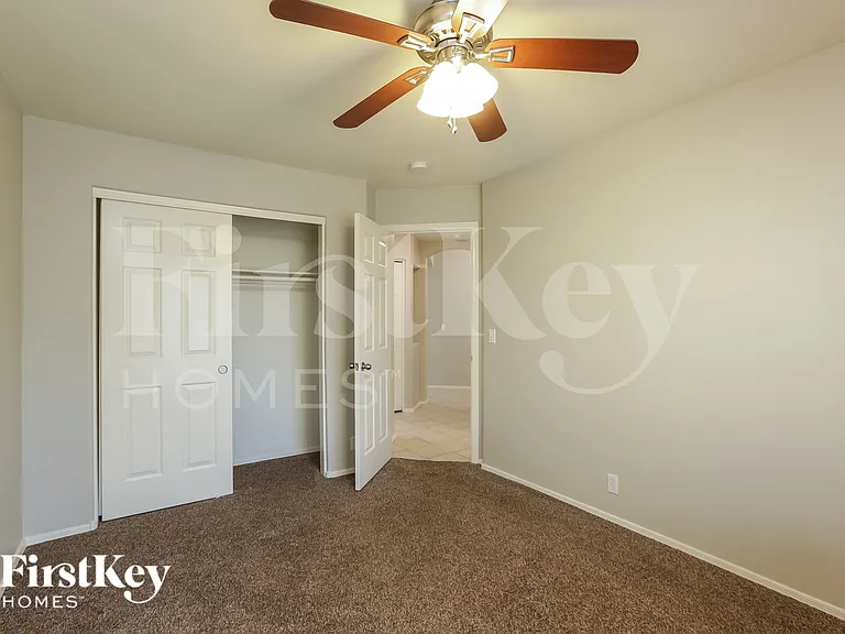 6654 E Rhodes St — Photo 14