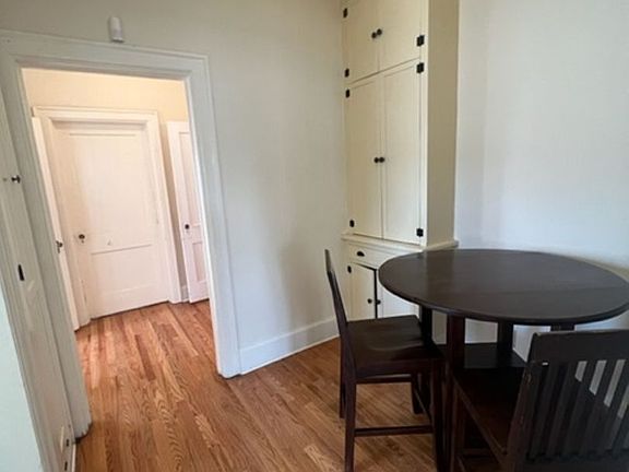 4th image of 300 S Barker Ave APT 4