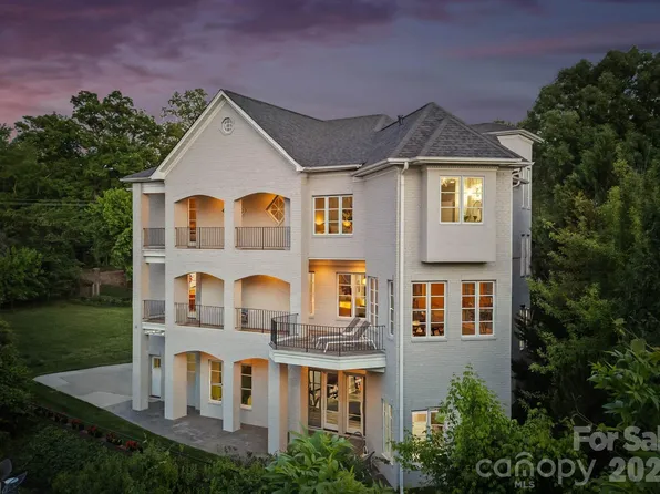 1120 Chollywood Dr, Charlotte, NC 28211