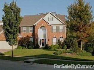 16798 Benton Taylor Dr, Chesterfield, MO 63005
