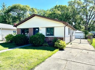 5648 N Crown St, Westland, MI 48185
