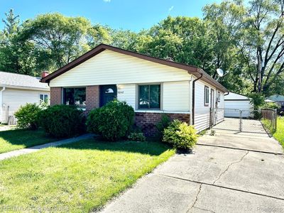 5648 N Crown St, Westland, MI, 48185
