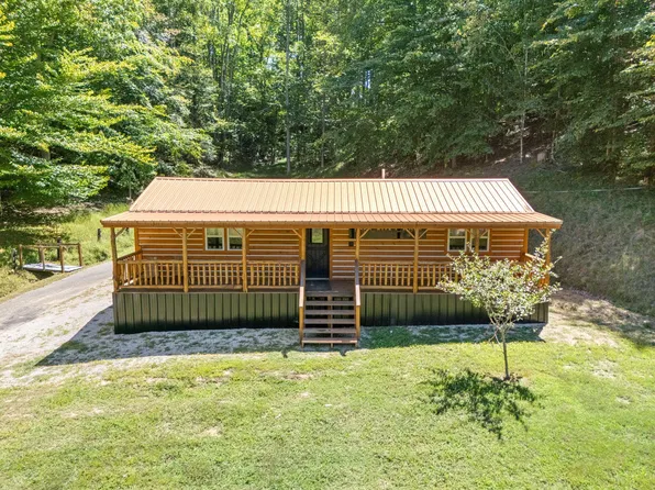143 Mullins Point Rd, Campton, KY 41301