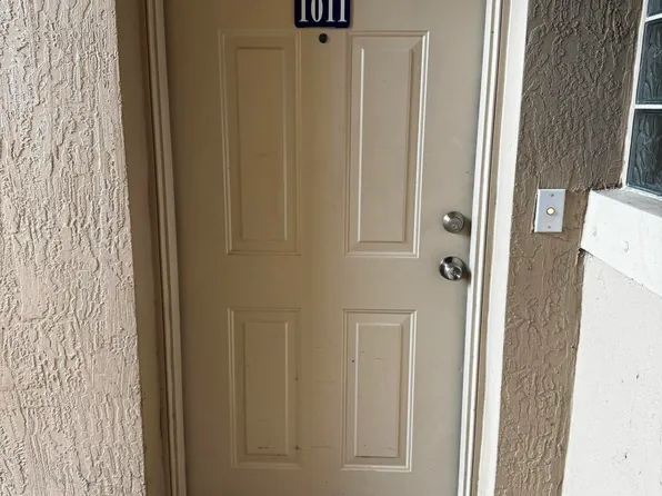 1103 Golden Lakes Boulevard #1011, West Palm Beach, FL 33411