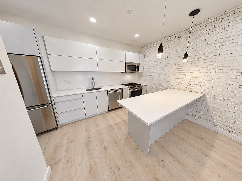 2 Worthington St #1A