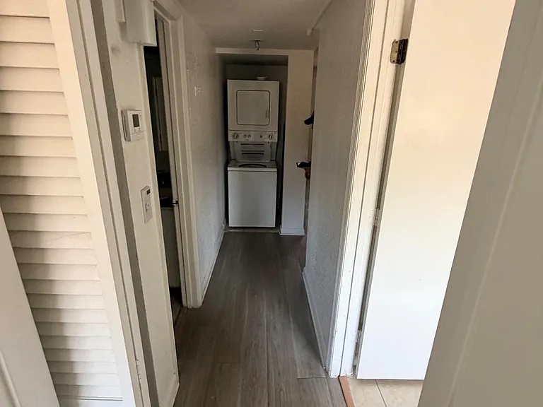 746 Wyman Ct — Photo 6