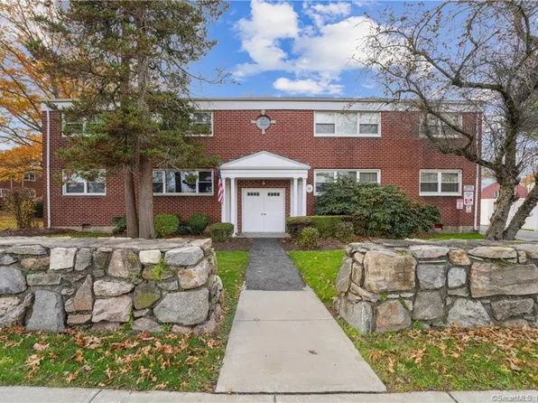 38 Courtland Avenue #2, Stamford, CT 06902