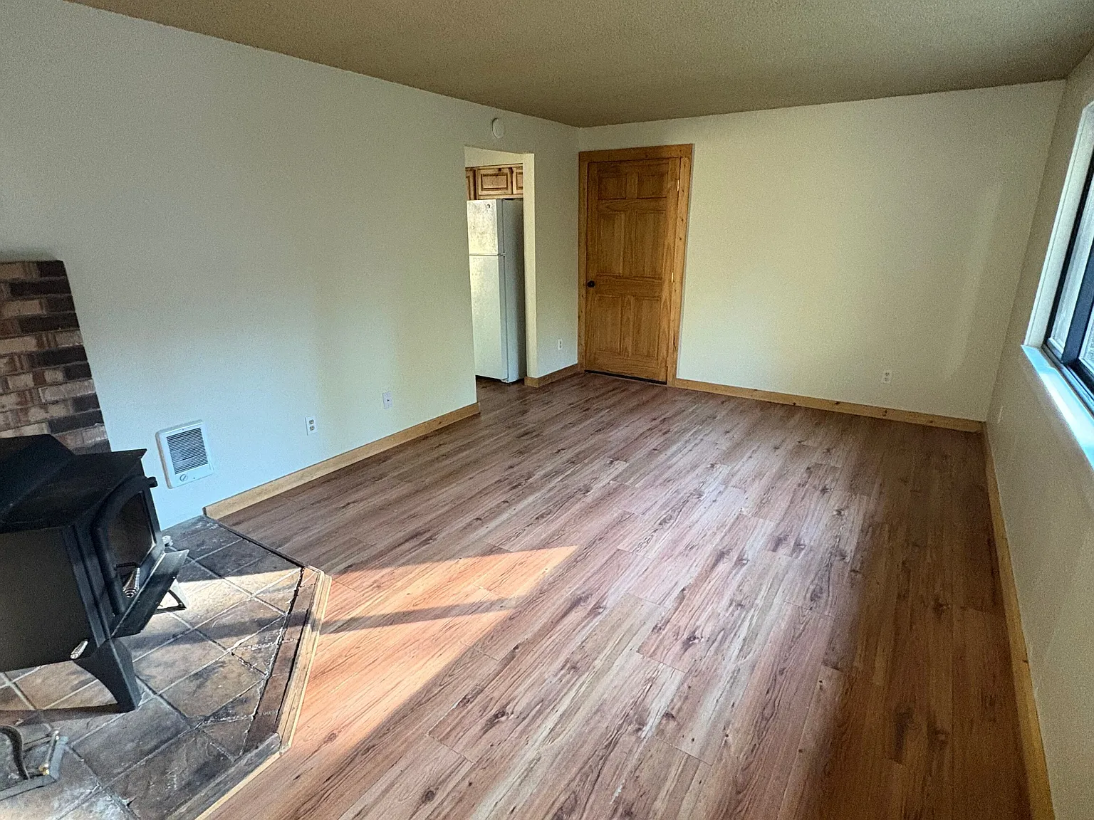 3 bed, 1292 sqft, $2,200 — Photo 4