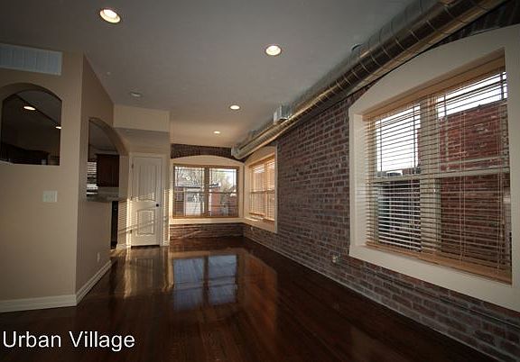 4th image of 3005 Harney St APT 301