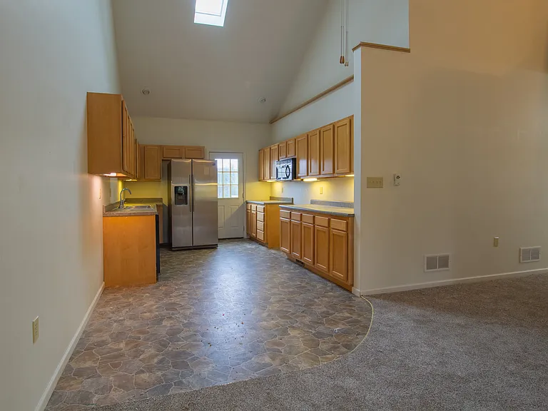 918 Harold Ave #918 — Photo 13