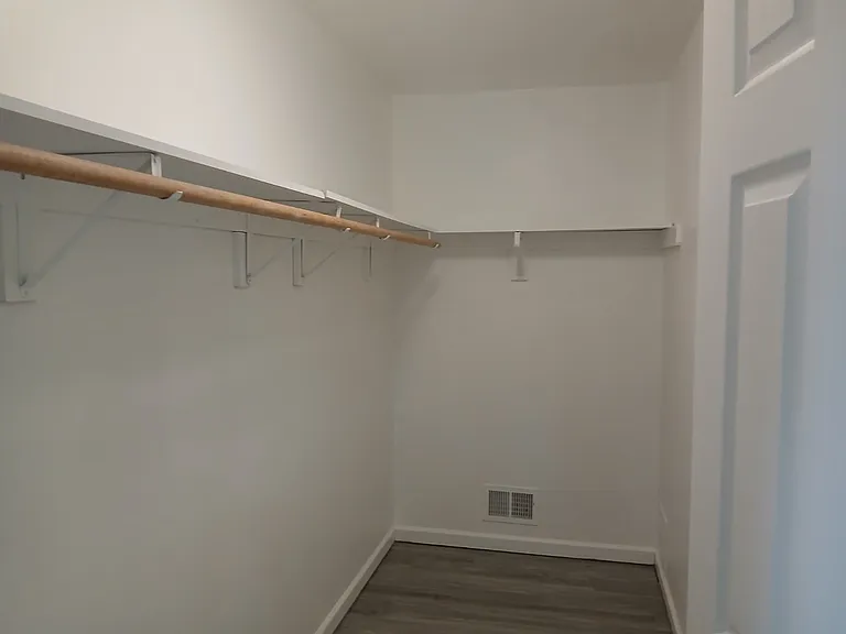 556 Airport Rd — Photo 20