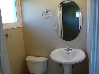 3rd image of 609 Vista Way