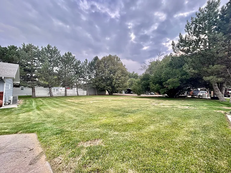 1819 Senter Ave — Photo 13