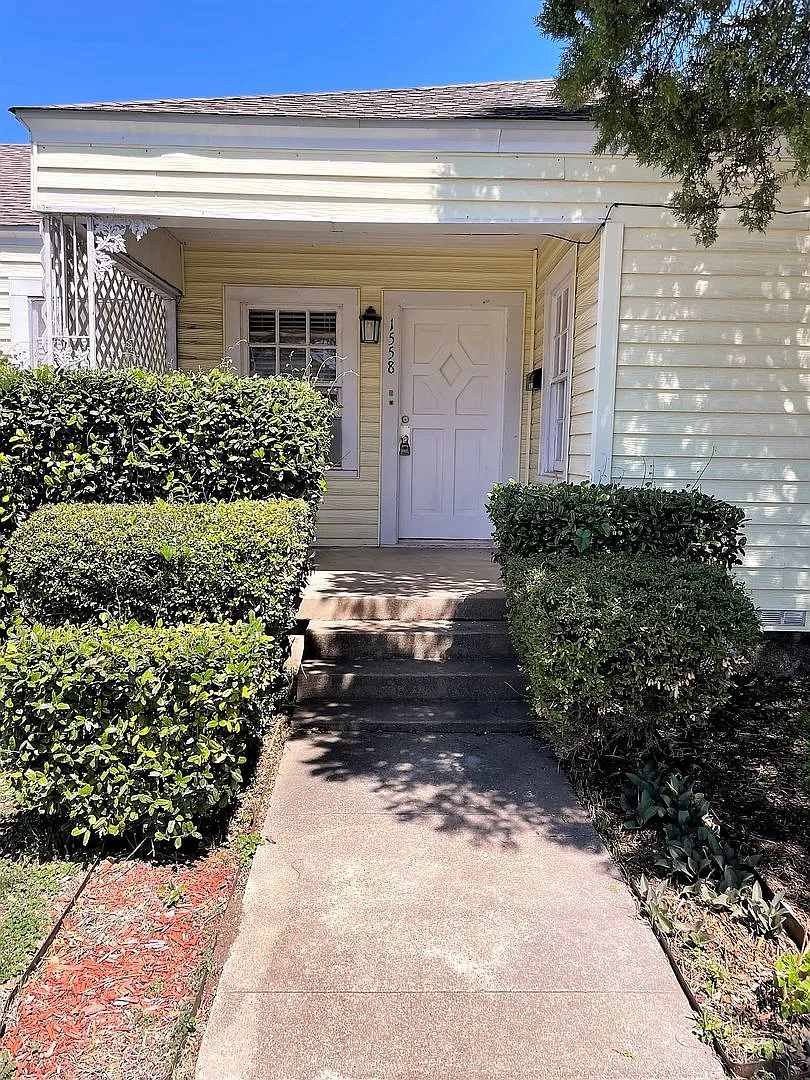 3245 8th Avenue & 1558 W Shaw Dr — Photo 1