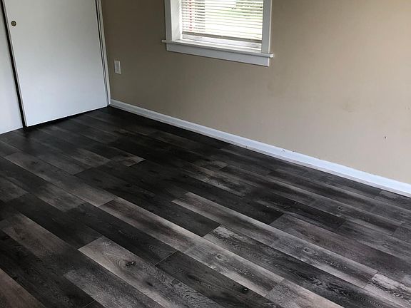 5th image of 2415 Northwood Ave APT 1
