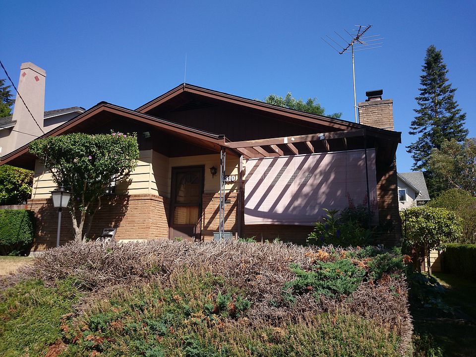 2nd image of 6810 17th Ave NE