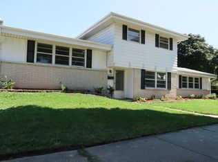 3260 S 75th St, Milwaukee, WI 53219