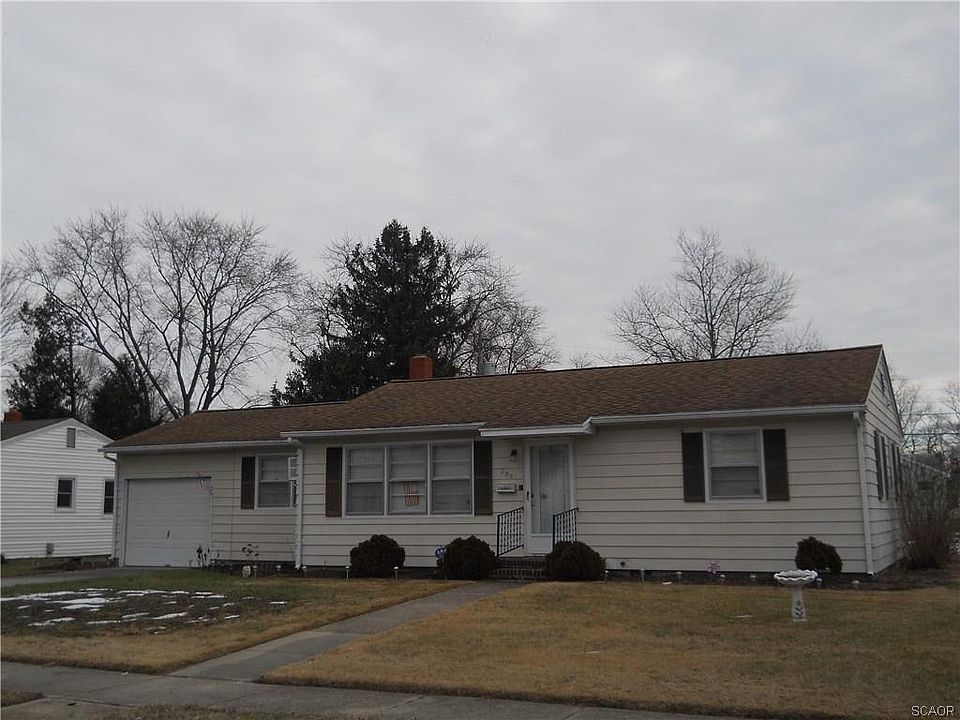 1st image of 735 W Ivy Dr