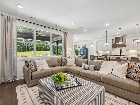 Willow Model Great Room, Windell Woods