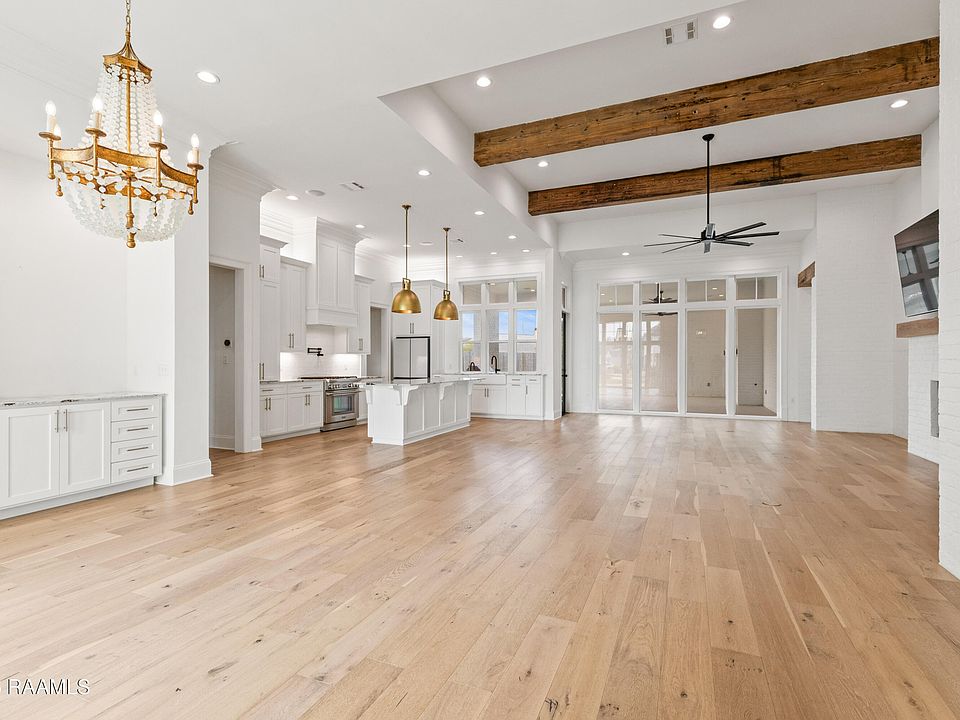 1st image of 106 Little Hickory Ct