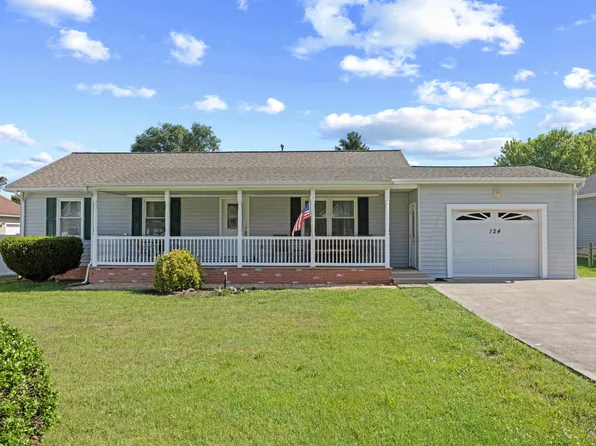 124 Hodge St, Stuarts Draft, VA 24477