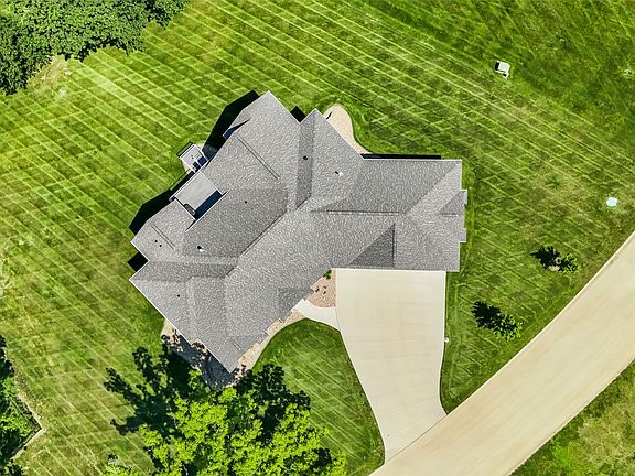 4th image of 2611 Diamondwood Dr