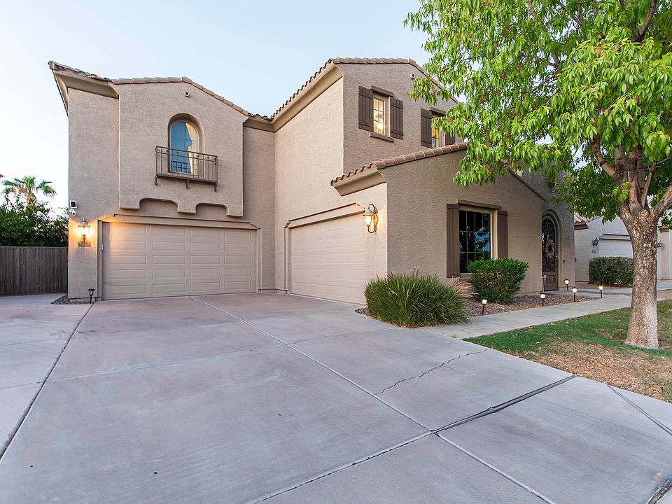 1st image of 2588 E Desert Broom Pl