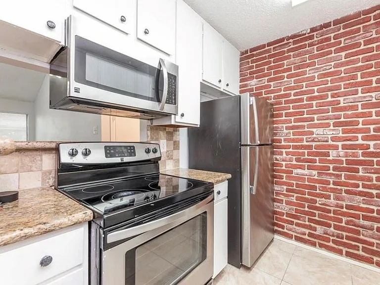 10047 Westpark Dr #72 — Photo 16
