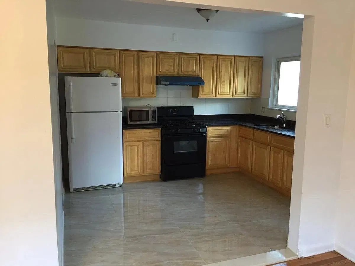 8712 Avon Street — Photo 3