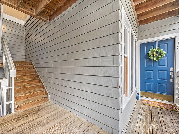 2nd image of 308 Queens Rd APT 17