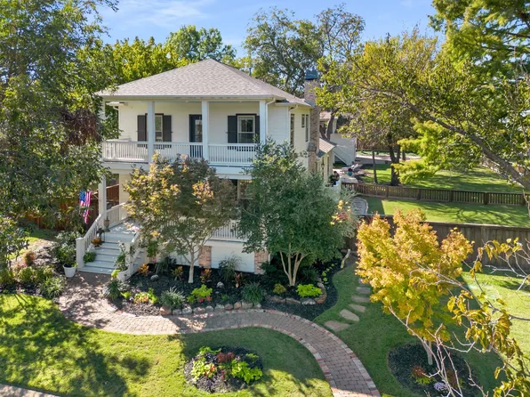 915 Coleman St, McKinney, TX 75069