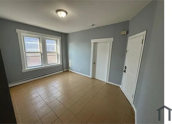 512 E Jersey St #3R — Photo 6