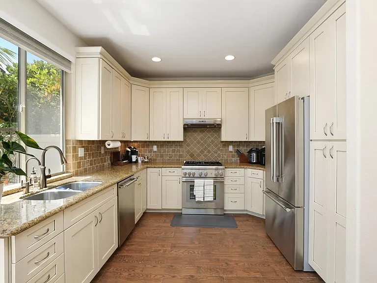 1207 Cambria Way — Photo 38
