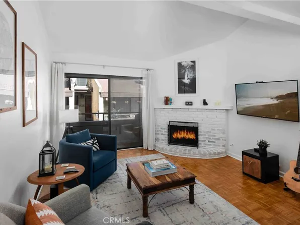 7135 Firmament Ave Unit 25, Van Nuys, CA 91406