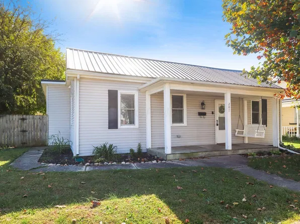 207 W Mill St, Circleville, OH 43113